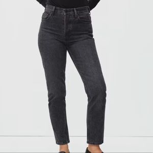Everlane 90s Cheeky Vintage Jean